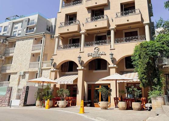 Central Hotel & Restaurant 1