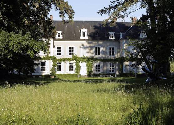 Chateau De La Resle - Design Hotels 1