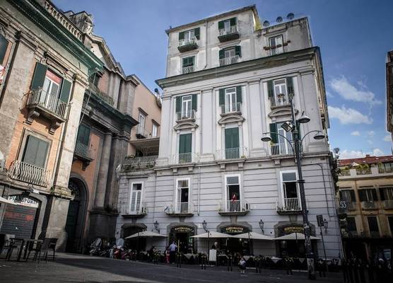 Le 4 Stagioni Dante's Suites H Napoli Centro, by ClaPa Group 1