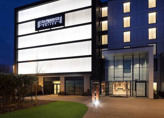Staybridge Suites LONDON - HEATHROW BATH ROAD by IHG 1