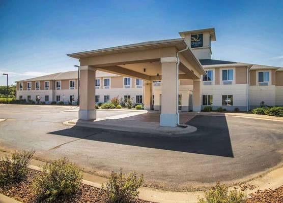 Quality Inn Parsons North 1
