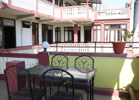 Hotel Yala Peak 1