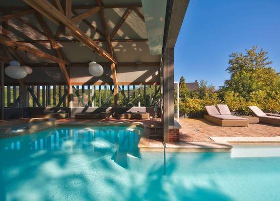 Hôtel La Licorne & Spa 1