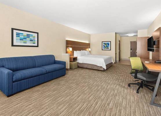 Holiday Inn Express & Suites SUISUN CITY by IHG 1