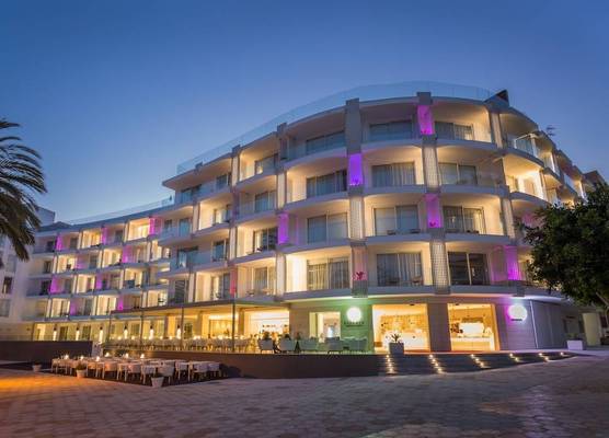 One Ibiza Suites 1