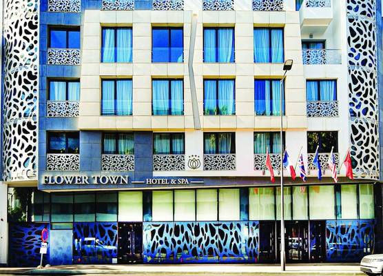 Flower Town Hotel & Spa 1