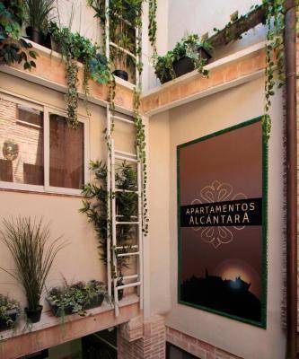 Apartamentos Alcantara 1