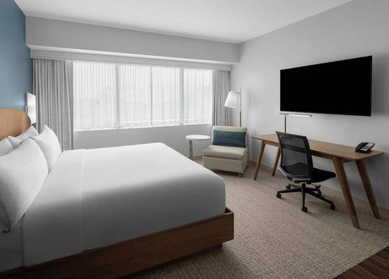 Element by Marriott Calgary Downtown 1