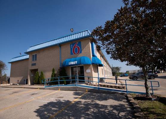 Motel 6-New Iberia, LA 1