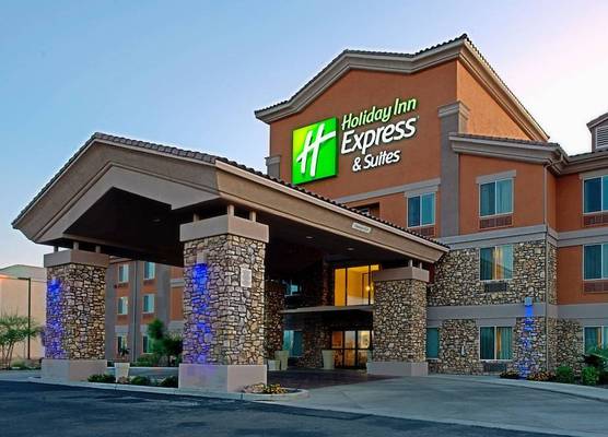 Holiday Inn Express & Suites TUCSON by IHG 1