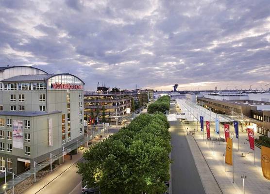 Movenpick Hotel Nurnberg Airport 1
