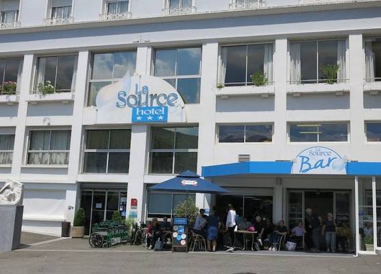 Hôtel La Source 1