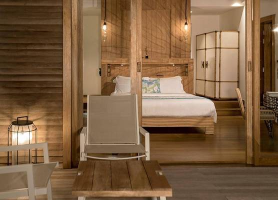 Constance Moofushi 1