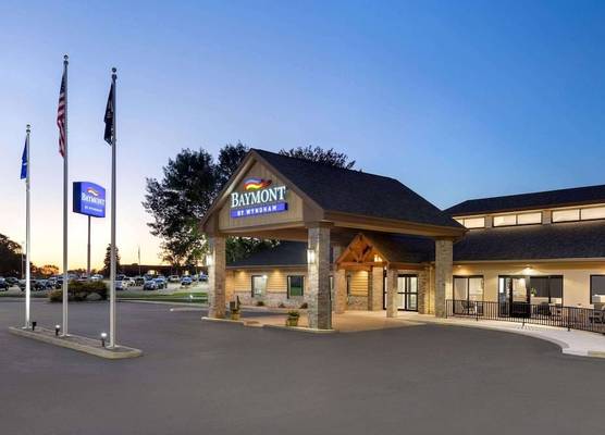 Baymont by Wyndham Owatonna 1
