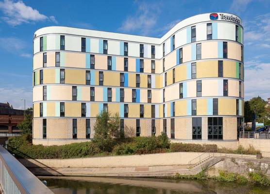 Travelodge Maidstone Central 1