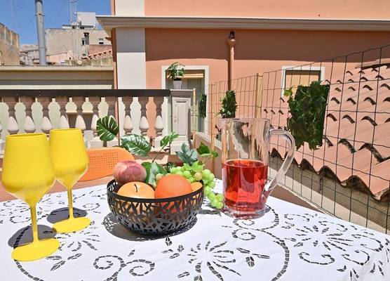 IzzHome Full Center Terrace 1