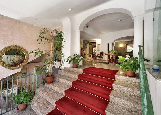 Colonna Palace Hotel Mediterraneo 1