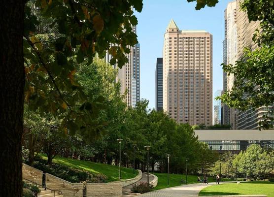 Fairmont Chicago at Millennium Park Gold Experience 1