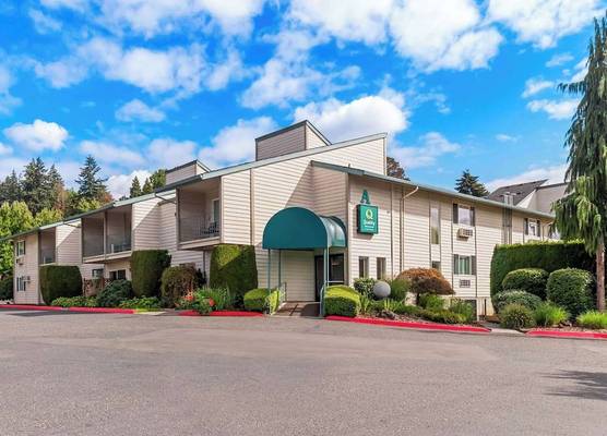 Quality Inn & Suites Vancouver - Hazel Dell 1