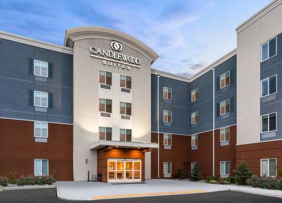 Candlewood Suites PORTLAND-AIRPORT by IHG 1