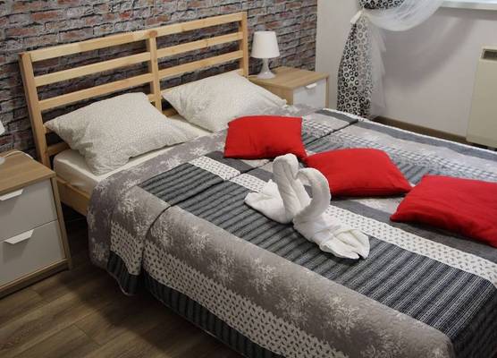 Lorf Hostel&Apartments 1