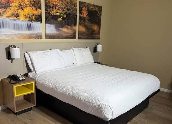 Days Inn by Wyndham Cedartown 1