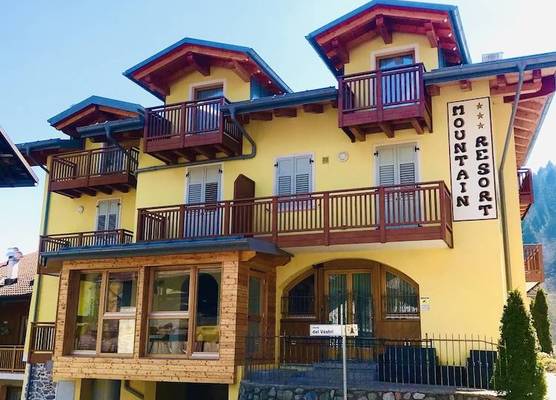 Hotel Mountain Resort 1