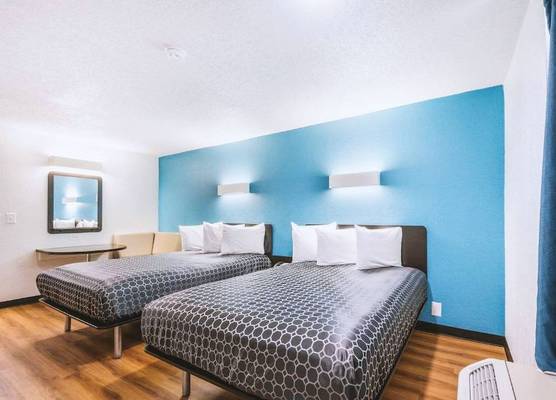 Americas Best Value Inn Beeville 1