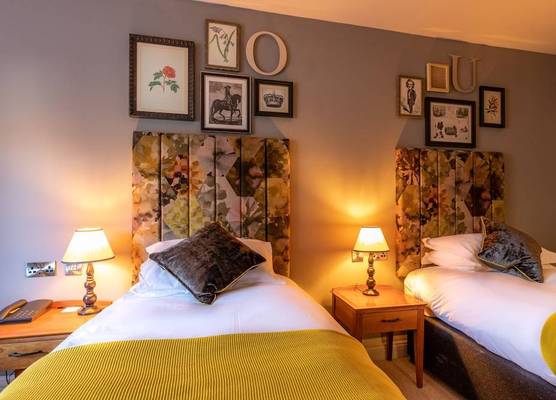 Crown Hotel 1