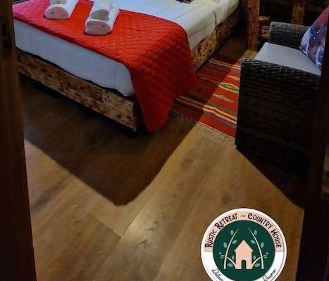 Rustic Retreat-Country House 1