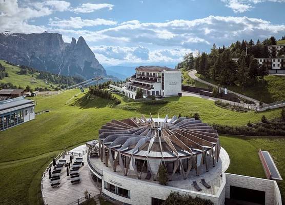 COMO Alpina Dolomites 1