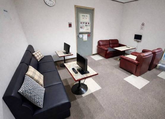 Capsule Hotel Block Room 1