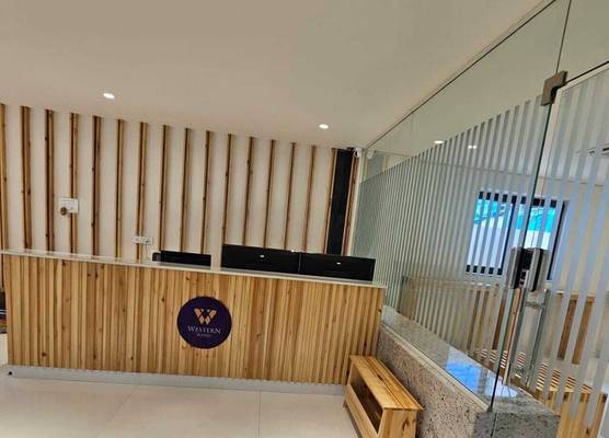 Western Suites 1