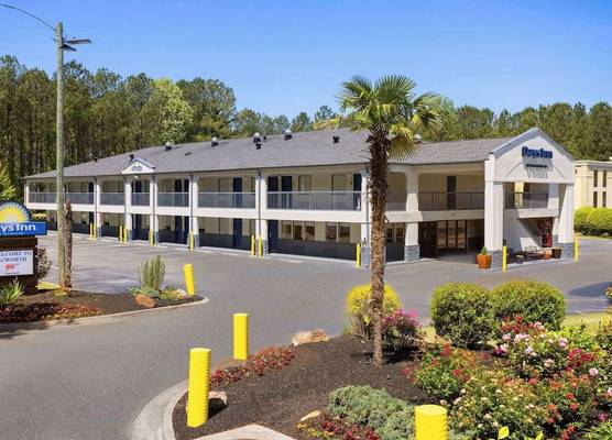 Days Inn by Wyndham Acworth 1