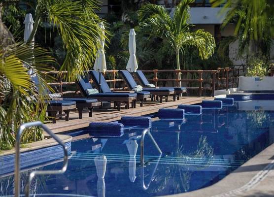 Porto Playa Condo Hotel and Beach Club 1