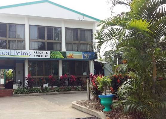 Tropical Palms Resort & 4WD Hire 1