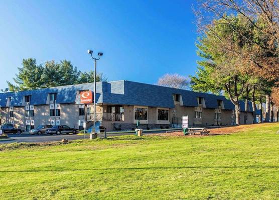 Econo Lodge Milldale - Southington 1