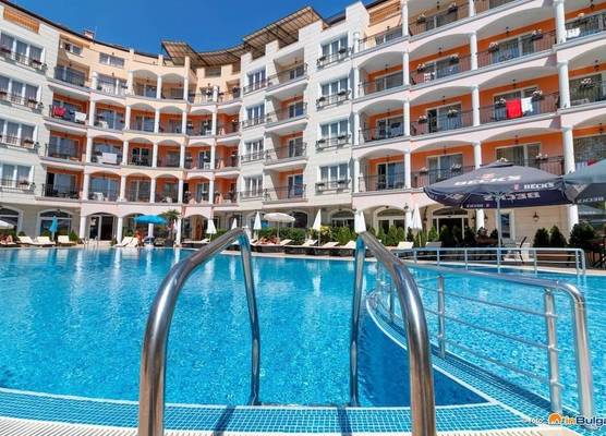 Avenue Deluxe Hotel 1