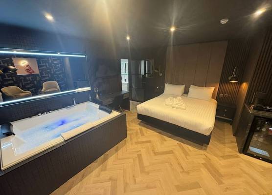 Secret Suites 1