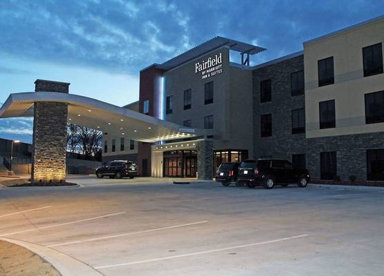 Fairfield by Marriott Inn & Suites St Louis South 1