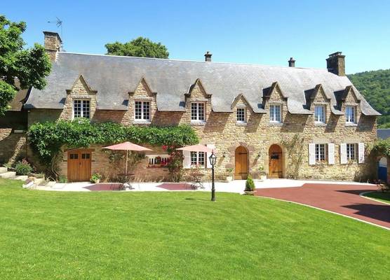 Le Manoir de Placy - Chambres d'Hôtes 1
