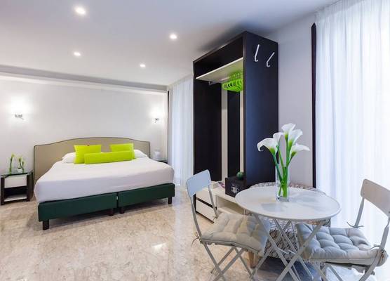 Sorrento Flats 1