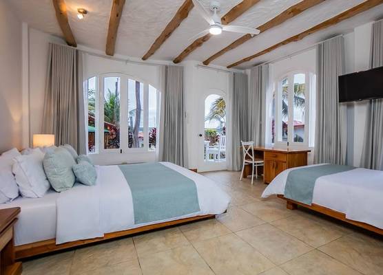 Hotel Angermeyer Waterfront Inn 1