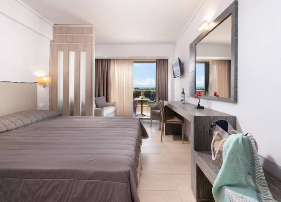 Lagomandra Hotel and Spa 1