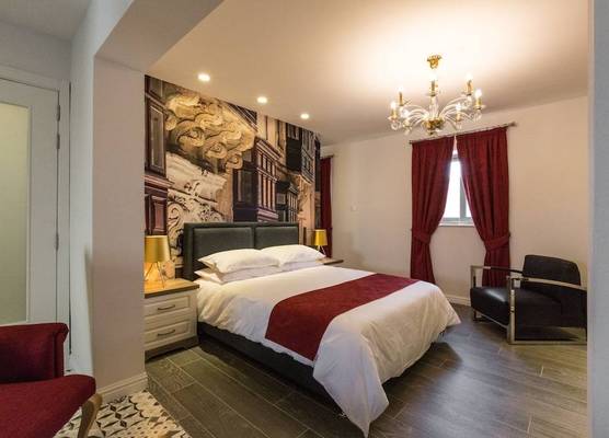 Jean de Valette Boutique Living 1