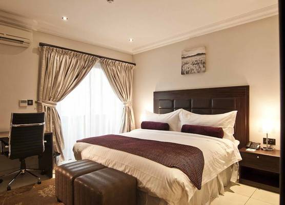 L'eola Suites 1