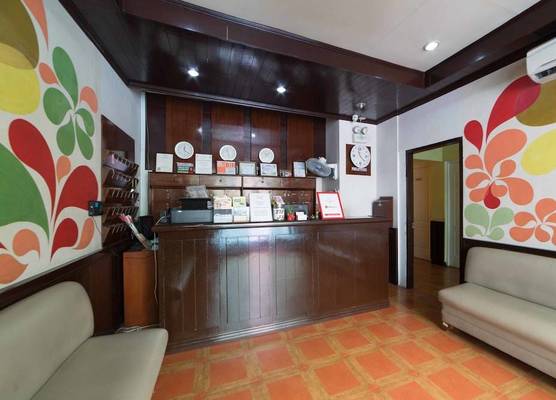RedDoorz near Walking Street Angeles City 1