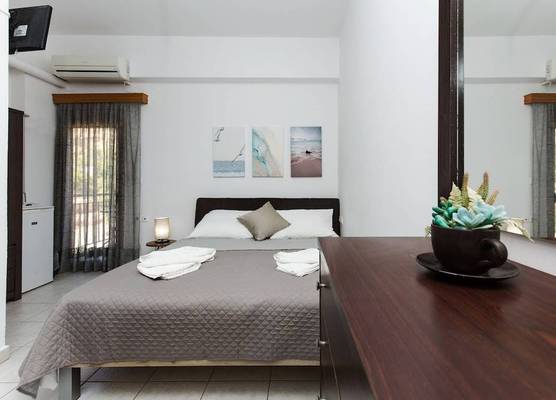 En Plo Beachfront Rooms 1