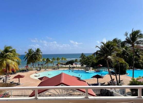 Sur la Plage - Club Sainte-Anne 1