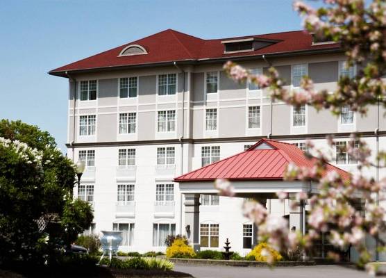 Fort William Henry Hotel 1